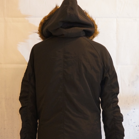 FOREVER 21 LONG LINE PUFFER COAT WITH PATCHES - Picture 4 of 6